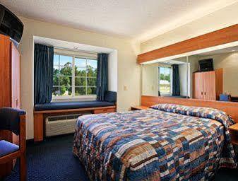 Microtel Inn & Suites By Wyndham Lillington/Campbell University Ngoại thất bức ảnh
